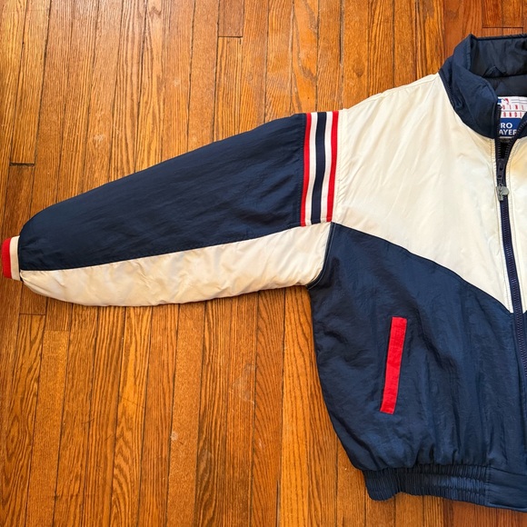 90’s Cleveland Indians Pro Player Puffer Jacket - Picture 8 of 15